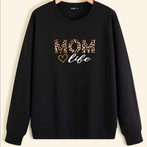 Heart & Letter Graphic Mom Life Sweatshirt